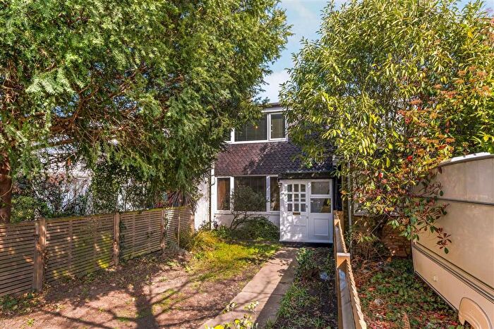 4 Bedroom Property For Sale In Cambridge Road, Teddington, TW11