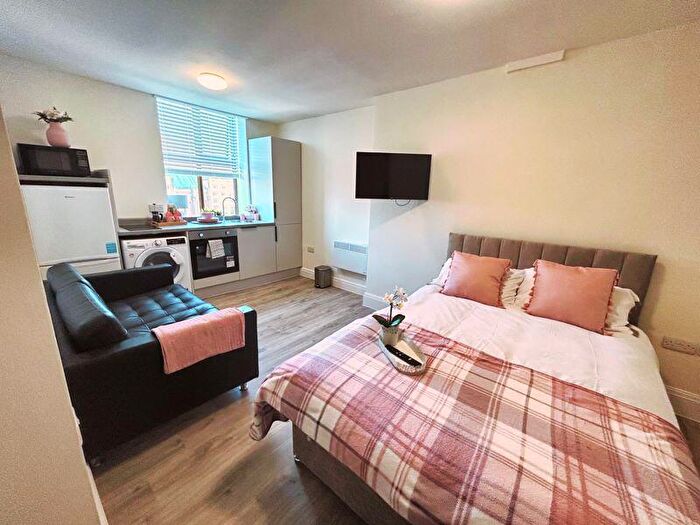 1 Bedroom Flat To Rent In Pall Mall, Liverpool, L3