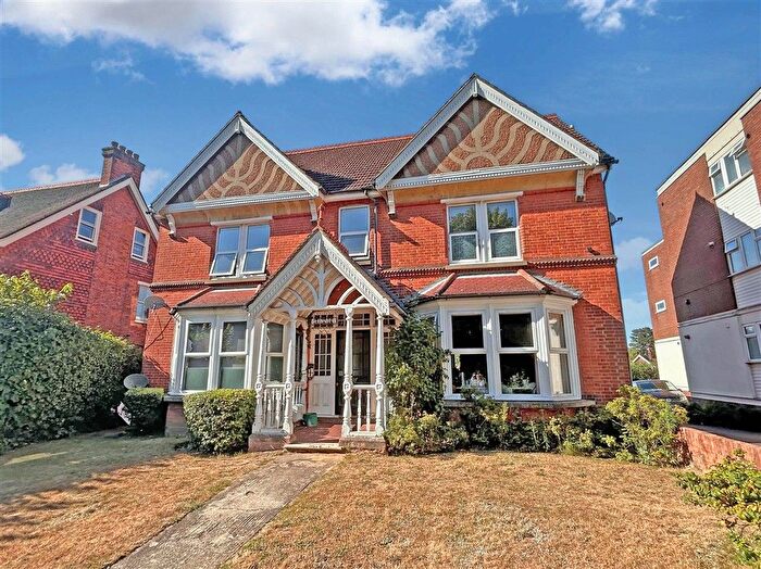 1 Bedroom Flat For Sale In Reigate Road, Reigate, RH2