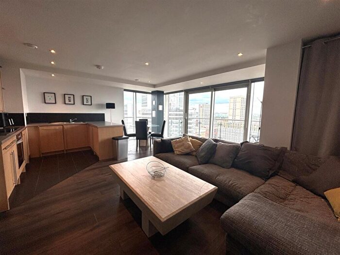 2 Bedroom Apartment To Rent In Apartments, Albion Street, Leeds, K2