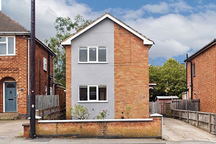 3 Bedroom Detached House For Sale In Charlesfield Road, Rugby, CV22