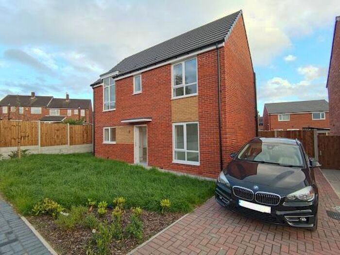 3 Bedroom Detached House To Rent In Stainton Drive, Middleton, Manchester, M24