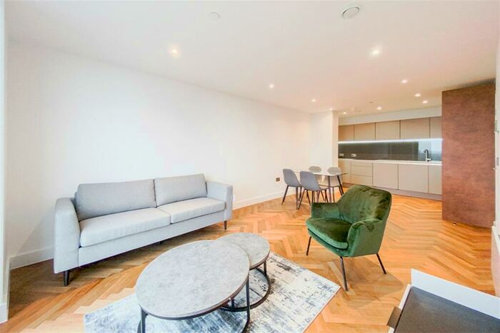 2 Bedroom Apartment To Rent In East Tower, Owen Street, M15