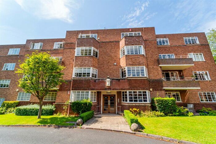 4 Bedroom Apartment For Sale In Viceroy Close, Edgbaston, Birmingham, B5