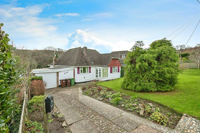 2 Bedroom Detached Bungalow For Sale In Farley Way, Fairlight, Hastings, TN35