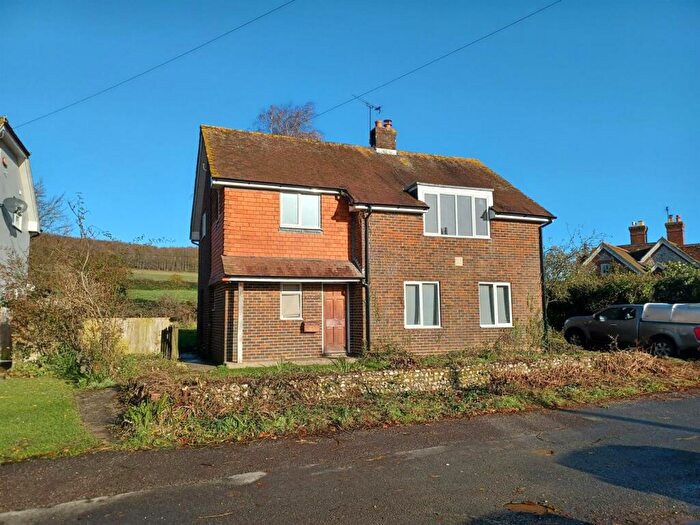 3 Bedroom Detached House To Rent In Stoughton, Chichester, PO18