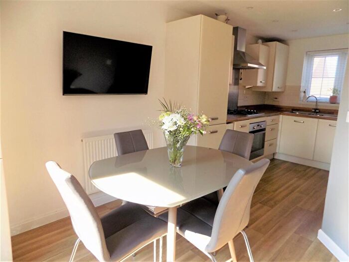 3 Bedroom Semi Detached House For Sale In Bluebell Avenue, Cotgrave, NG12