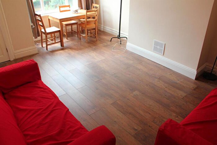 3 Bedroom Terraced House To Rent In Talbot View, Burley, Leeds, LS4