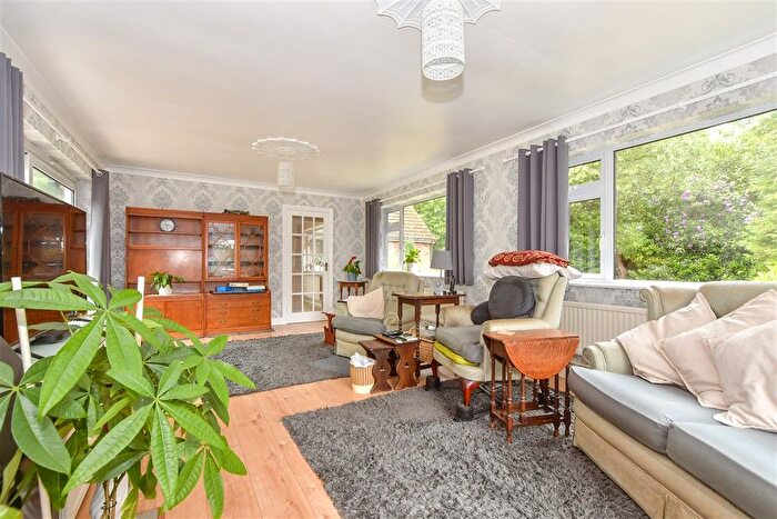 2 Bedroom Detached Bungalow For Sale In Tenterden Road, Appledore, Kent, TN26