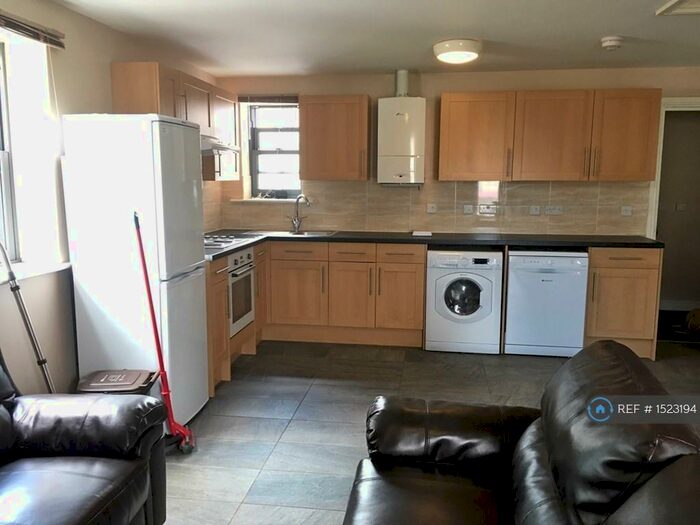 4 Bedroom Flat To Rent In Hampton Lane, Bristol, BS6