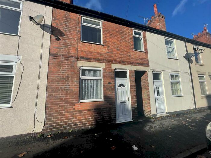3 Bedroom House To Rent In Craven Street, Burton-On-Trent, DE13
