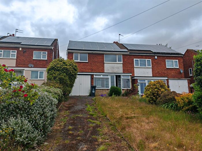 3 Bedroom Semi-Detached House To Rent In Pinley Grove, Great Barr, B43