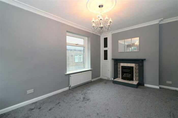 1 Bedroom Detached House To Rent In Idle, Bradford, West Yorkshire, BD10