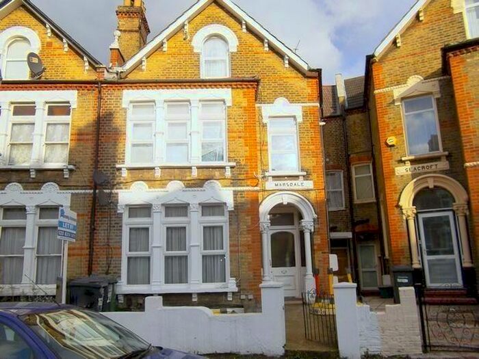 1 Bedroom Flat To Rent In Halesworth Road, Lewisham, London, SE13
