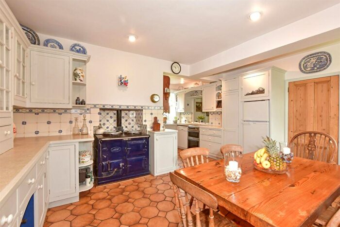 5 Bedroom Detached House For Sale In Collards Lane, Elham, Canterbury, Kent, CT4