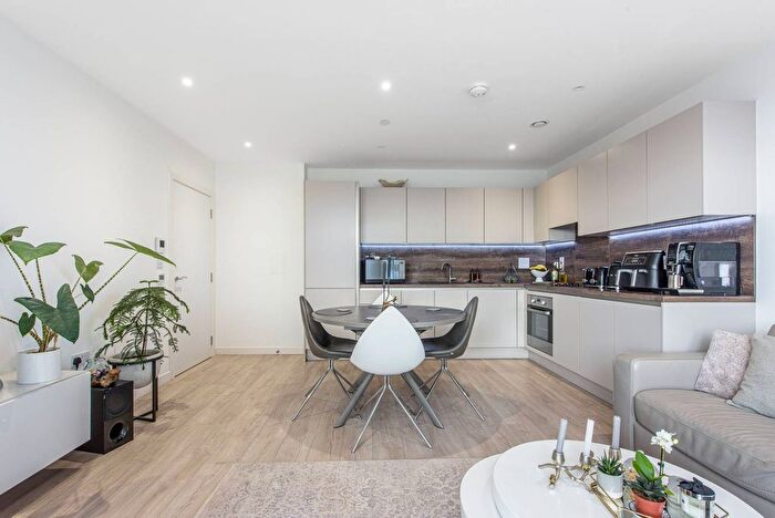 2 Bedroom Flat For Sale In Damsel Walk, Hendon, London, NW9