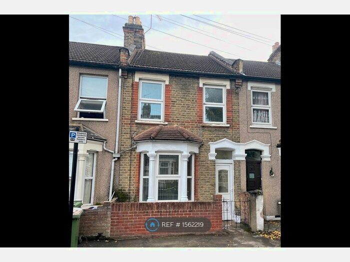 2 Bedroom Terraced House To Rent In Brock Road, London, E13