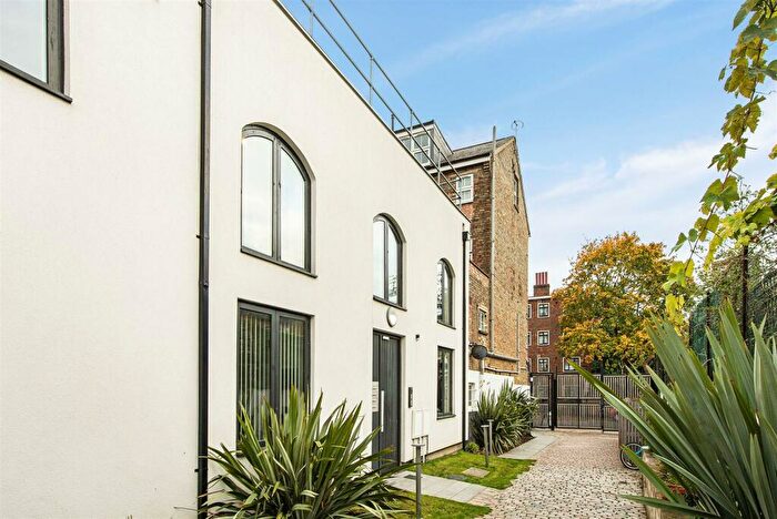 1 Bedroom Flat To Rent In Fonthill Mews, Finsbury Park, N4