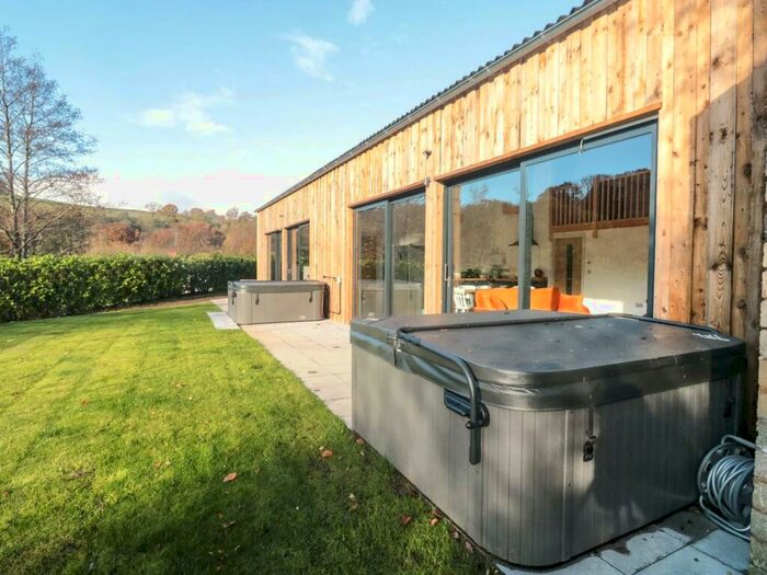 3 Bedroom Semi-Detached House To Rent In Bampton, Tiverton, Devon, EX16