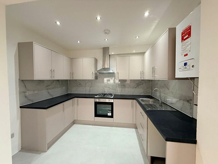 4 Bedroom Detached Bungalow To Rent In Marlands Road, Ilford, IG5