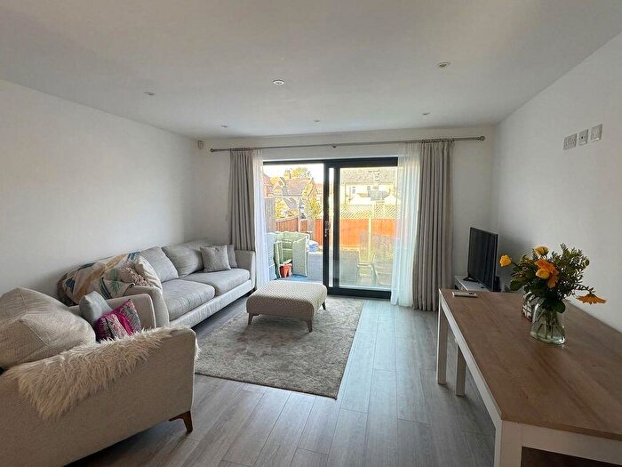 3 Bedroom Terraced House To Rent In Edward Road, Barnet, EN4