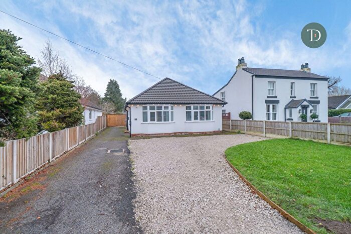 3 Bedroom Bungalow For Sale In Woodland Road, Whitby, Ellesmere Port, CH65