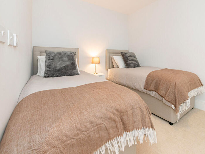 4 Bedroom Terraced House To Rent In Maine Street, Reading, RG2