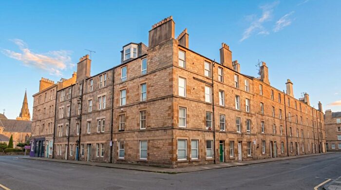 1 Bedroom Flat For Sale In Drumdryan Street, Edinburgh, EH3