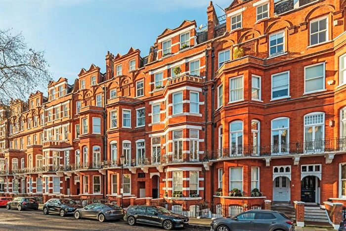 1 Bedroom Flat To Rent In Egerton Gardens, Chelsea, SW3