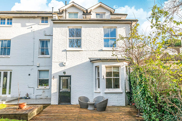 2 Bedroom Maisonette For Sale In Southborough Road, Bromley, BR1