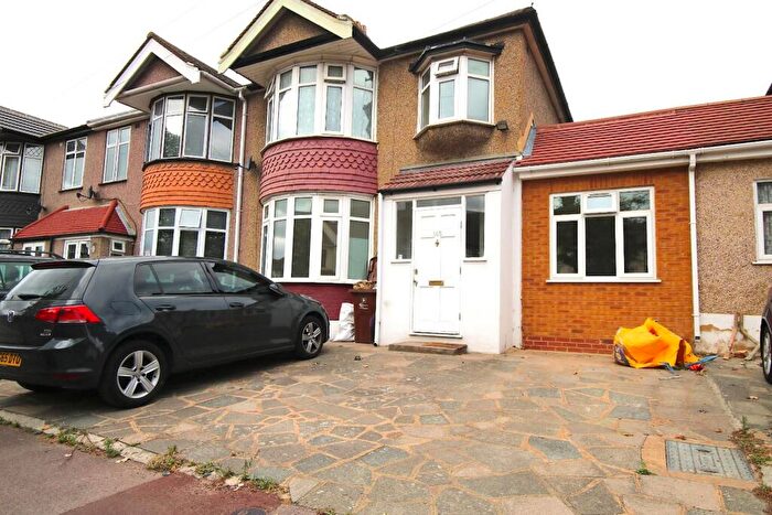 6 Bedroom House To Rent In Westrow Drive, Barking, IG11