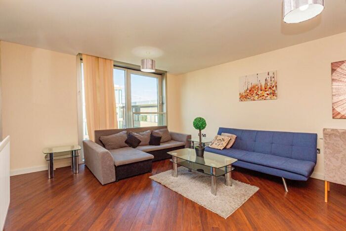 1 Bedroom Flat To Rent In Rillaton Walk, Milton Keynes, Buckinghamshire, MK9