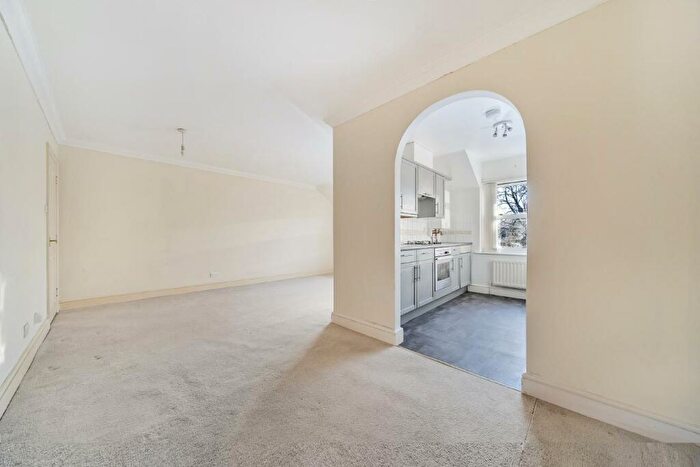 2 Bedroom Flat For Sale In Croxted Road, Dulwich, SE21