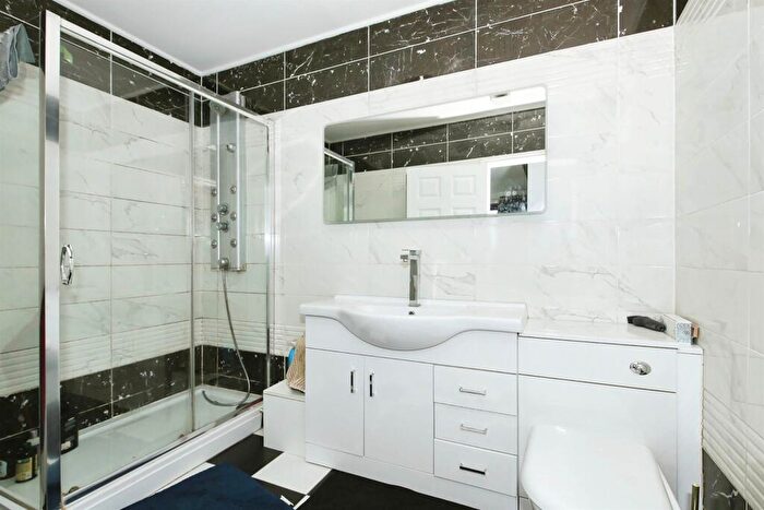 4 Bedroom Detached House For Sale In Riverside Mead, Peterborough, PE2