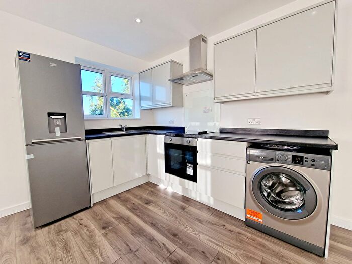 2 Bedroom Flat To Rent In Tavistock Road, West Drayton, UB7