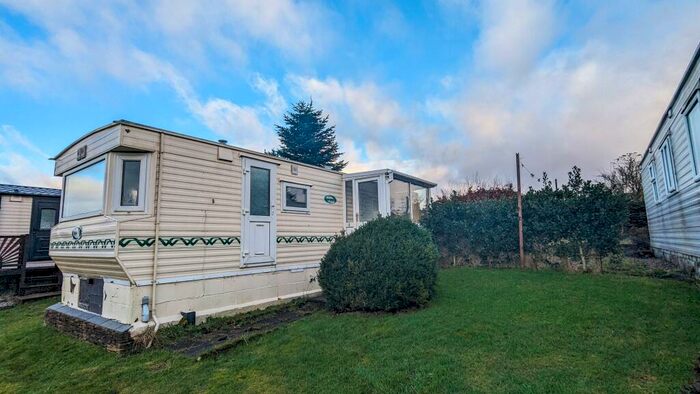 2 Bedroom Mobile Home To Rent In Ripponden Road, Saddleworth, OL3