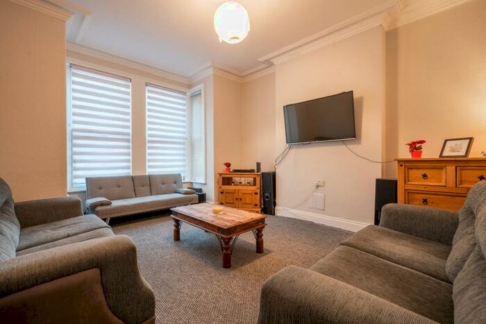 8 Bedroom Detached House To Rent In Yarborough Road, Lincoln, LN1