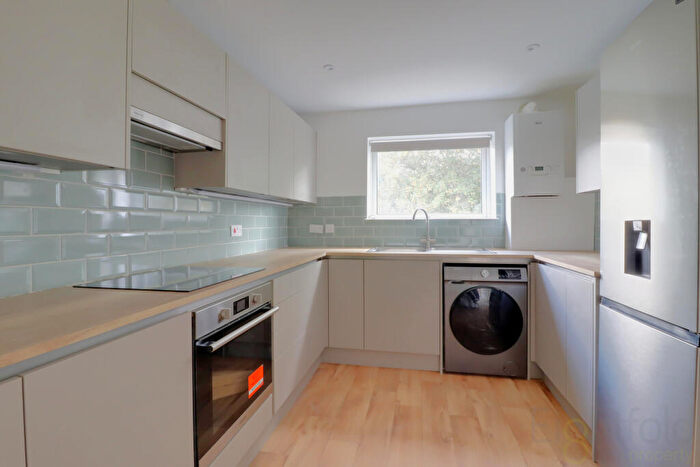 4 Bedroom Terraced House To Rent In Hamsey Close, Brighton, BN2