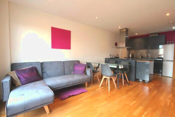 2 Bedroom Apartment To Rent In Vantage Quay, Brewer Street, Piccadilly Basin, M1