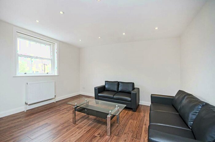 4 Bedroom Apartment To Rent In Finchley Road, London, NW8