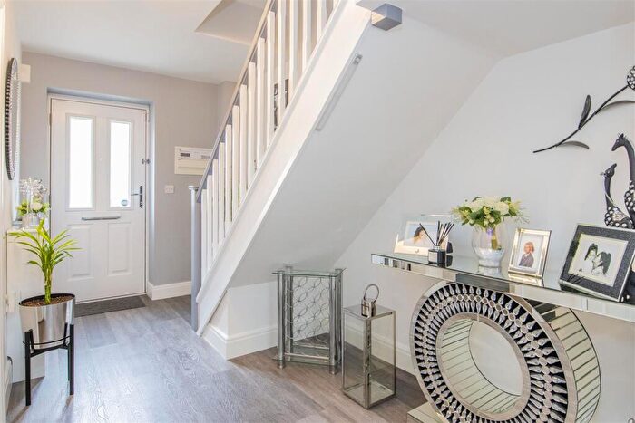 4 Bedroom Detached House For Sale In The Avenue, Corby, NN17