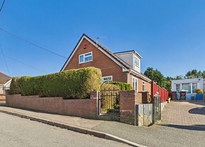4 Bedroom Detached House For Sale In Hawthorn Road, Beaufort, NP23