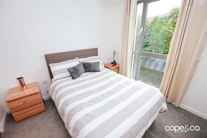 2 Bedroom Apartment To Rent In Cathedral View, Full Street, Derby, Derbyshire, DE1
