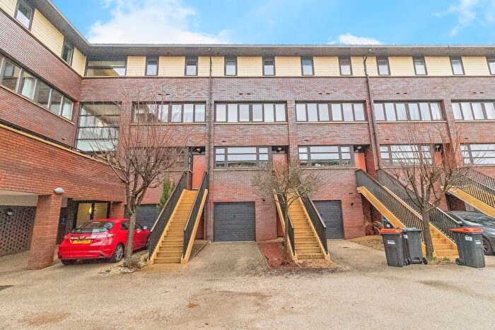 4 Bedroom Terraced House For Sale In Enterprise Lane, Campbell Park, Milton Keynes, MK9