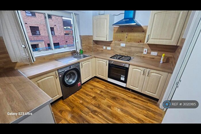 1 Bedroom Flat To Rent In Vandome Close, London, E16
