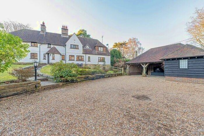 5 Bedroom Detached House To Rent In Threals Lane, Pulborough, RH20