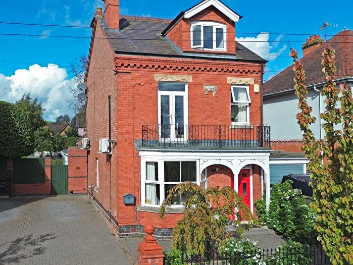 4 Bedroom Detached House For Sale In Victoria Avenue, Droitwich, WR9