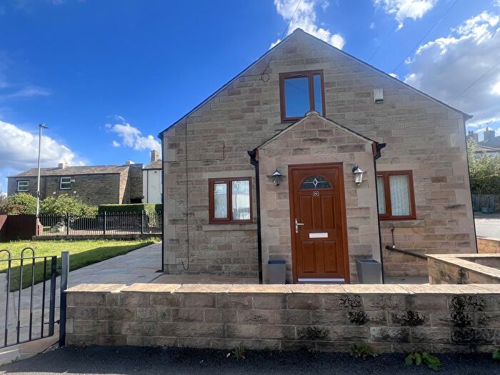 2 Bedroom Bungalow To Rent In Fenby Avenue, Bradford, West Yorkshire, BD4