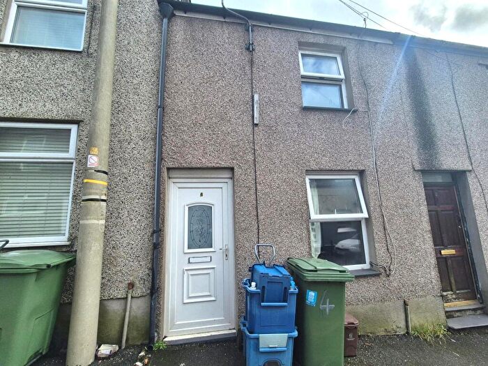 2 Bedroom Terraced House To Rent In Hendre Street, Caernarfon, LL55