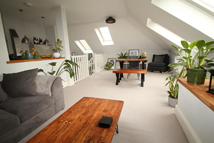 2 Bedroom Flat To Rent In The Old Timber Yard, Horfield, Bristol, BS7